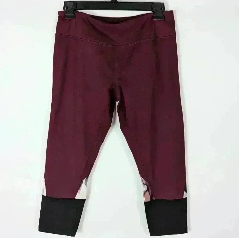 Women's Zella Burgundy Capri Length Leggings Size M - Picture 2 of 4